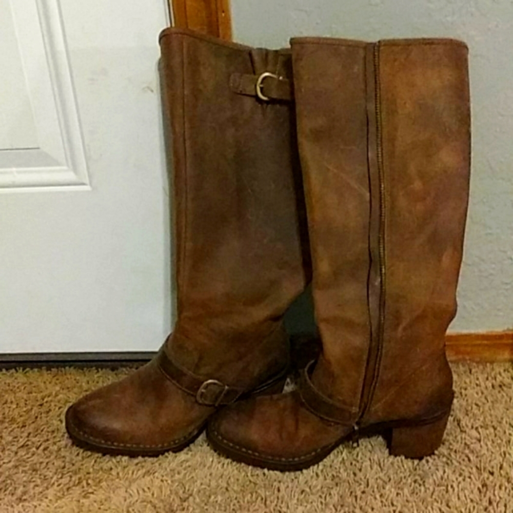 Born tall heeled zip boots